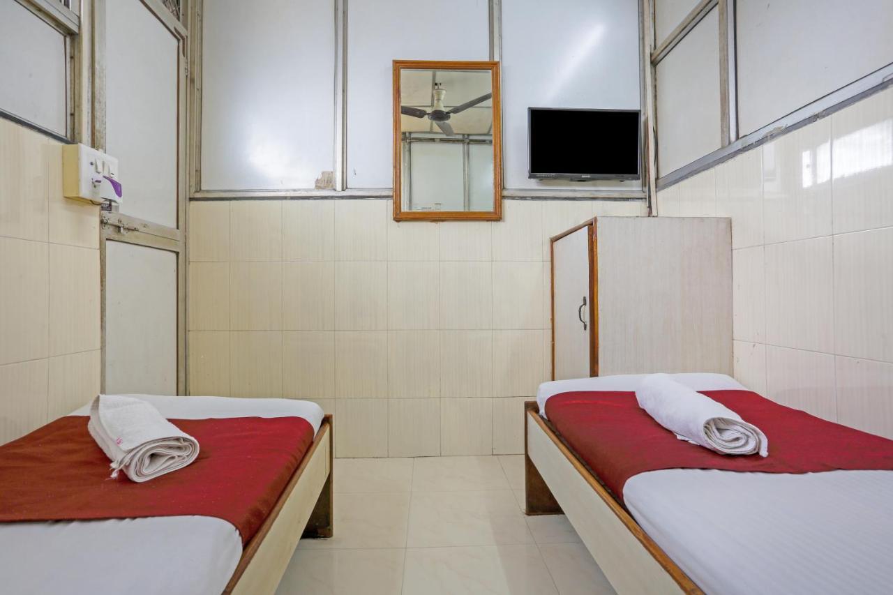 מומביי Terminus Hotel Bandra מראה חיצוני תמונה
